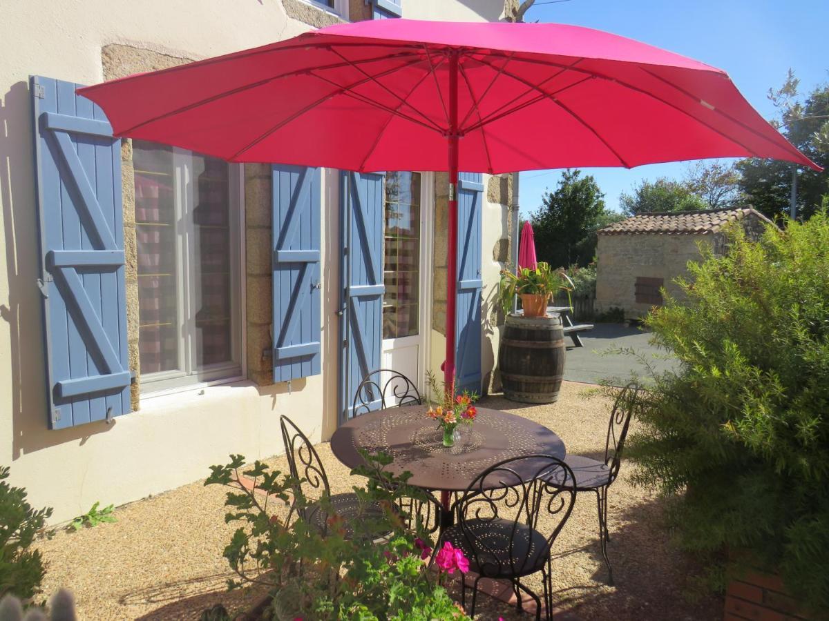 Domaine Des Fees Apartment La Gaubretiere Exterior photo